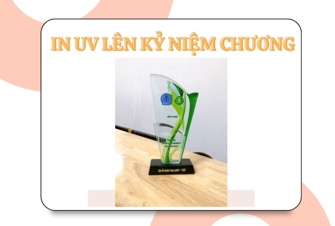 In uv kỷ niệm chương